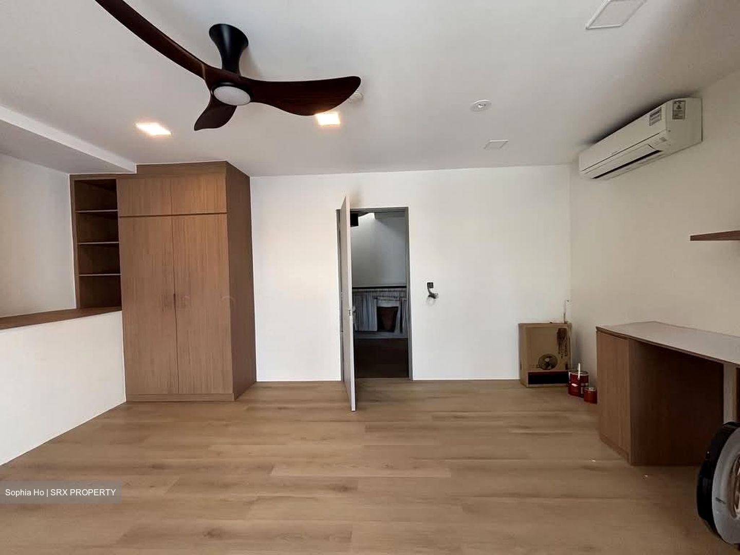Sims Avenue (D14), Shop House #603652921